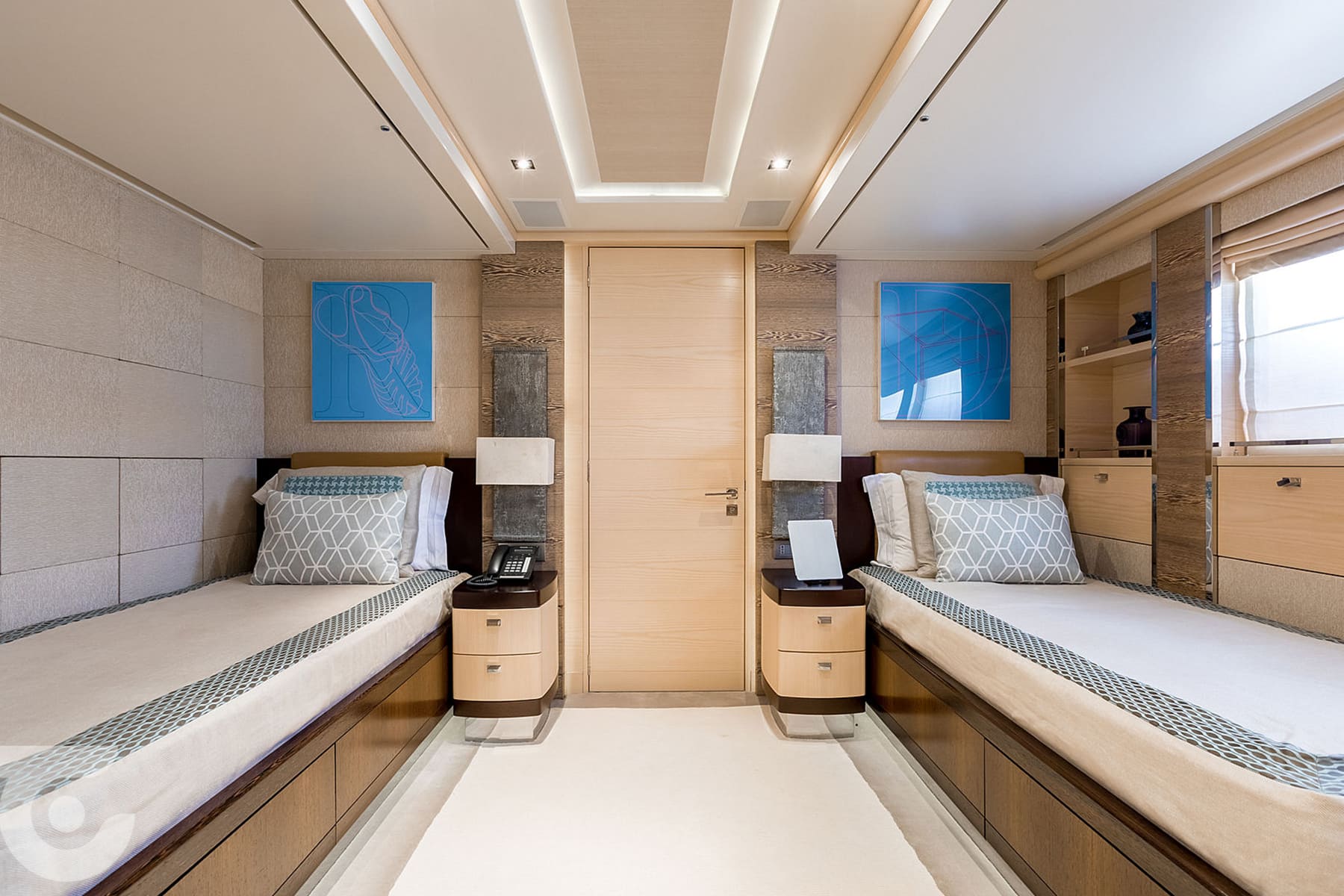 fdc-yachts-refit-project-atina-motor-yacht-image02